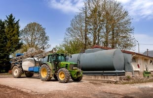 Agriculteurs : comment laver un pulvérisateur après utilisation ?